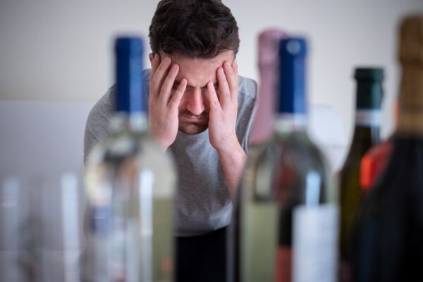 Ostatnie stadium alkoholizmu – objawy i leczenie